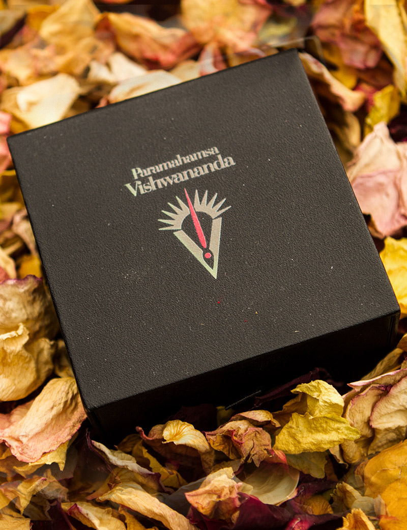 Унисекс часы с Парамахамсой Вишванадой